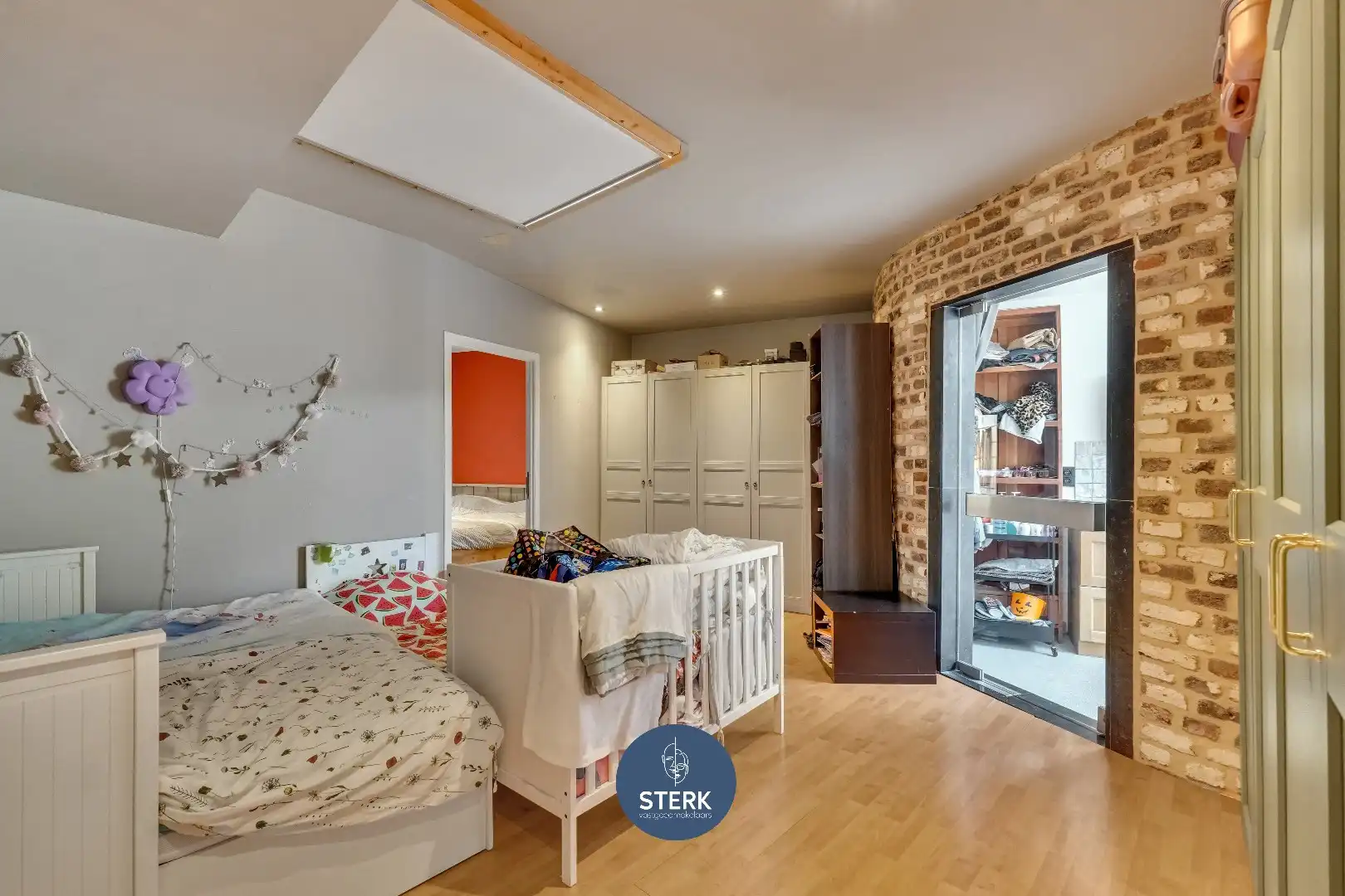 VEELZIJDIGE WONING MET HANDELSRUIMTE (448 m²) OP EEN ZICHTLOCATIE TE REKEM !  foto 11