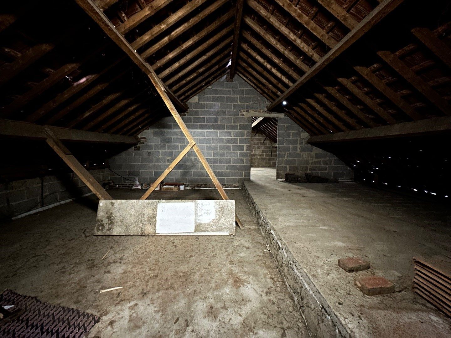 Ruime en rustig gelegen woning met prachtige tuin en bouwland in Tongeren foto 19