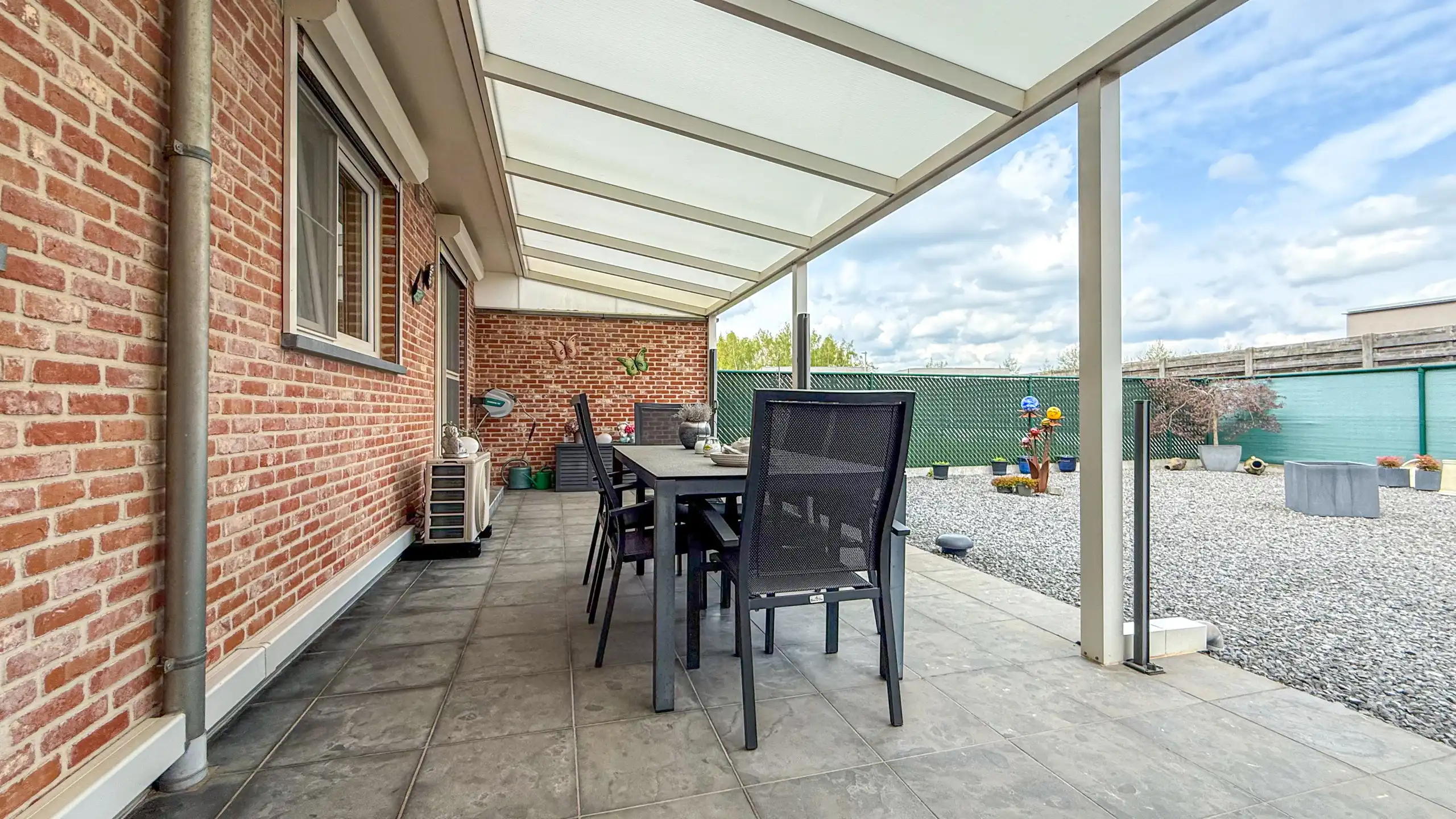 Ruim gelijkvloers appartement met tuin en parking foto 36