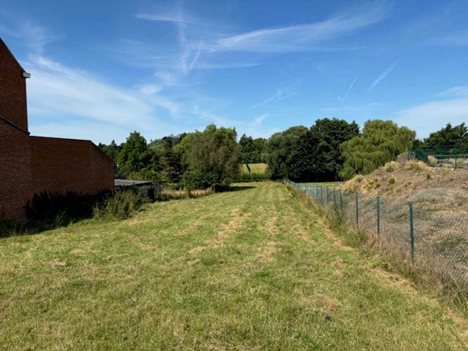 Bouwgrond van 50 are te Sint-Truiden (links van nr 229) foto 4