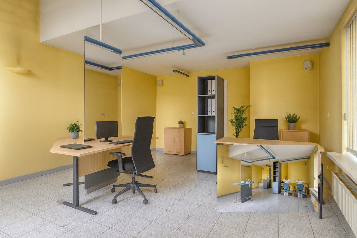 Ruime woning met praktijkruimte te Lendelede foto 7