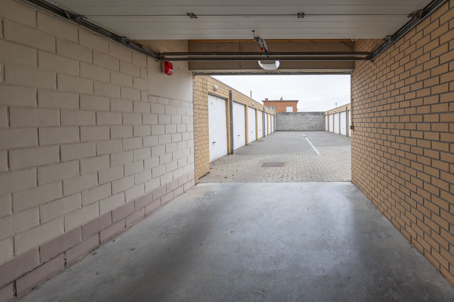 Instapklaar 2 slaapkamer appartement in het centrum foto 27