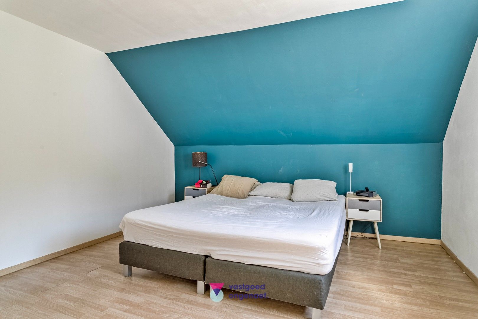 Te koop: Unieke en Rustig Gelegen Villa in Evergem foto 12