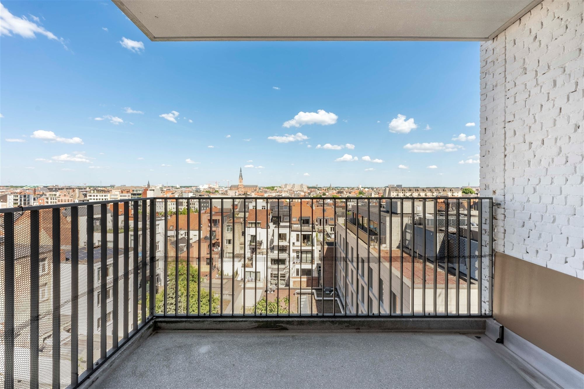 Ruim nieuwbouw appartement met terras foto 12