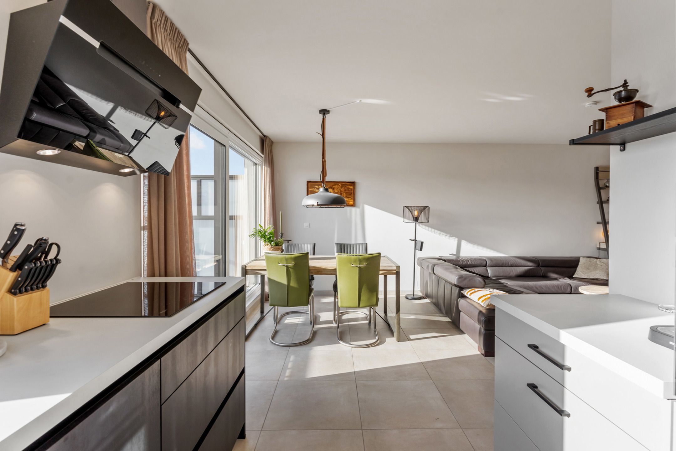 Recent duplex appartement met 2 parkings te Zichen foto 9