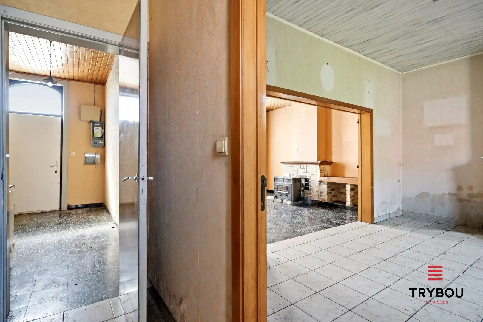 Te renoveren ruime halfopen bebouwing op een perceel van 1491m² met 7 slaapkamers! foto 3