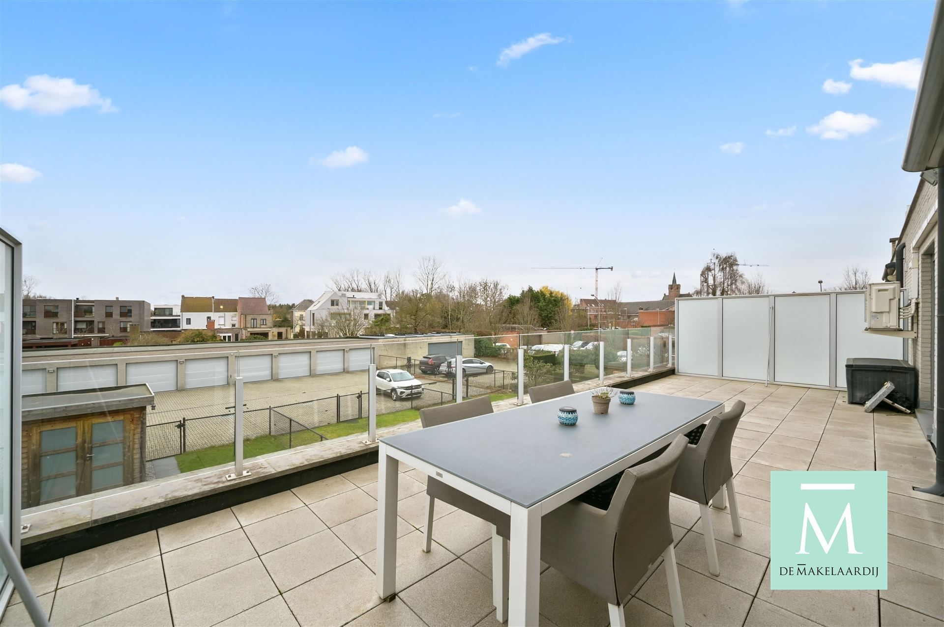 Appartement met 2 slaapkamers en zeer ruim terras foto 3
