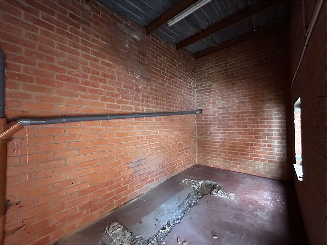 Te renoveren handelshuis met woonst foto 22