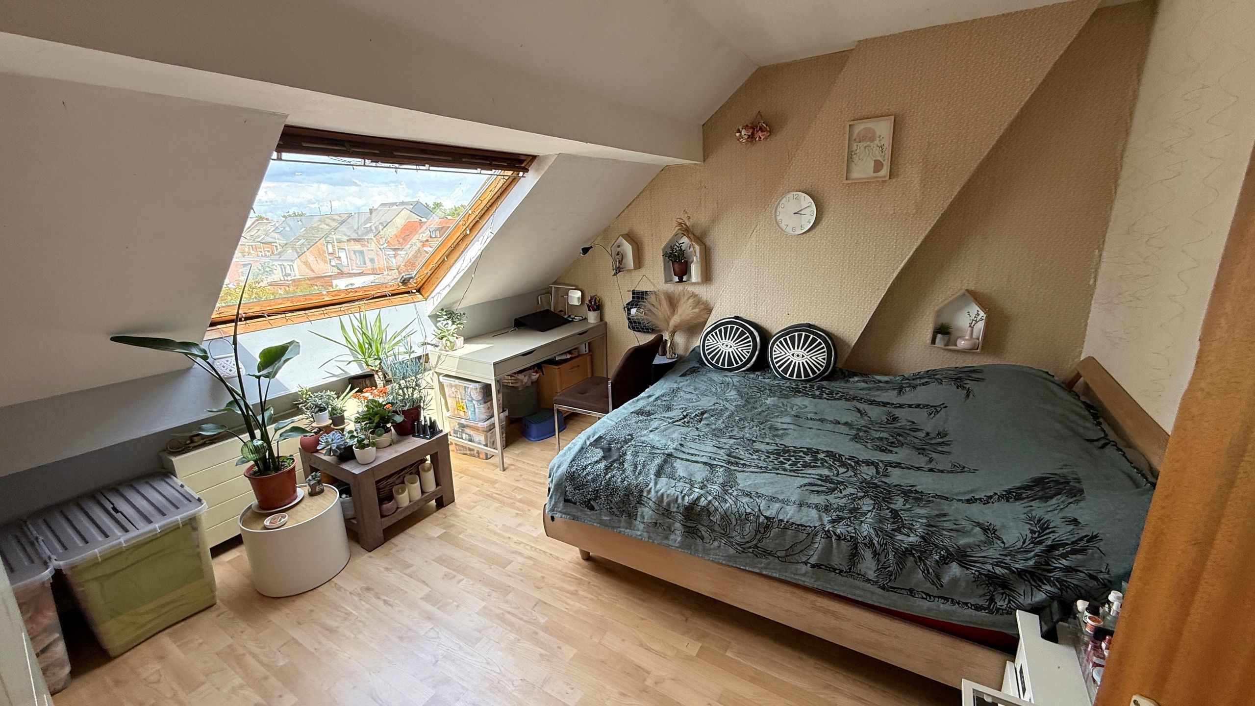 Te renoveren rijwoning op centrale locatie foto 8