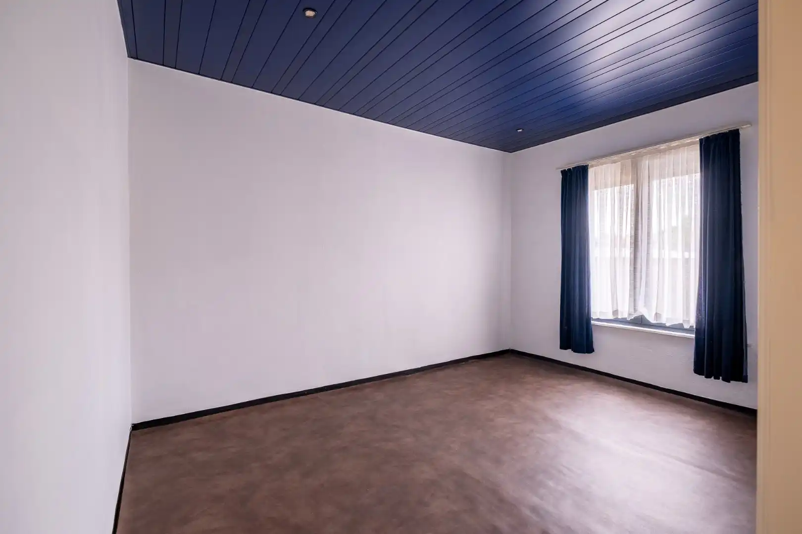 Ruime woning met 3 slaapkamers foto 20