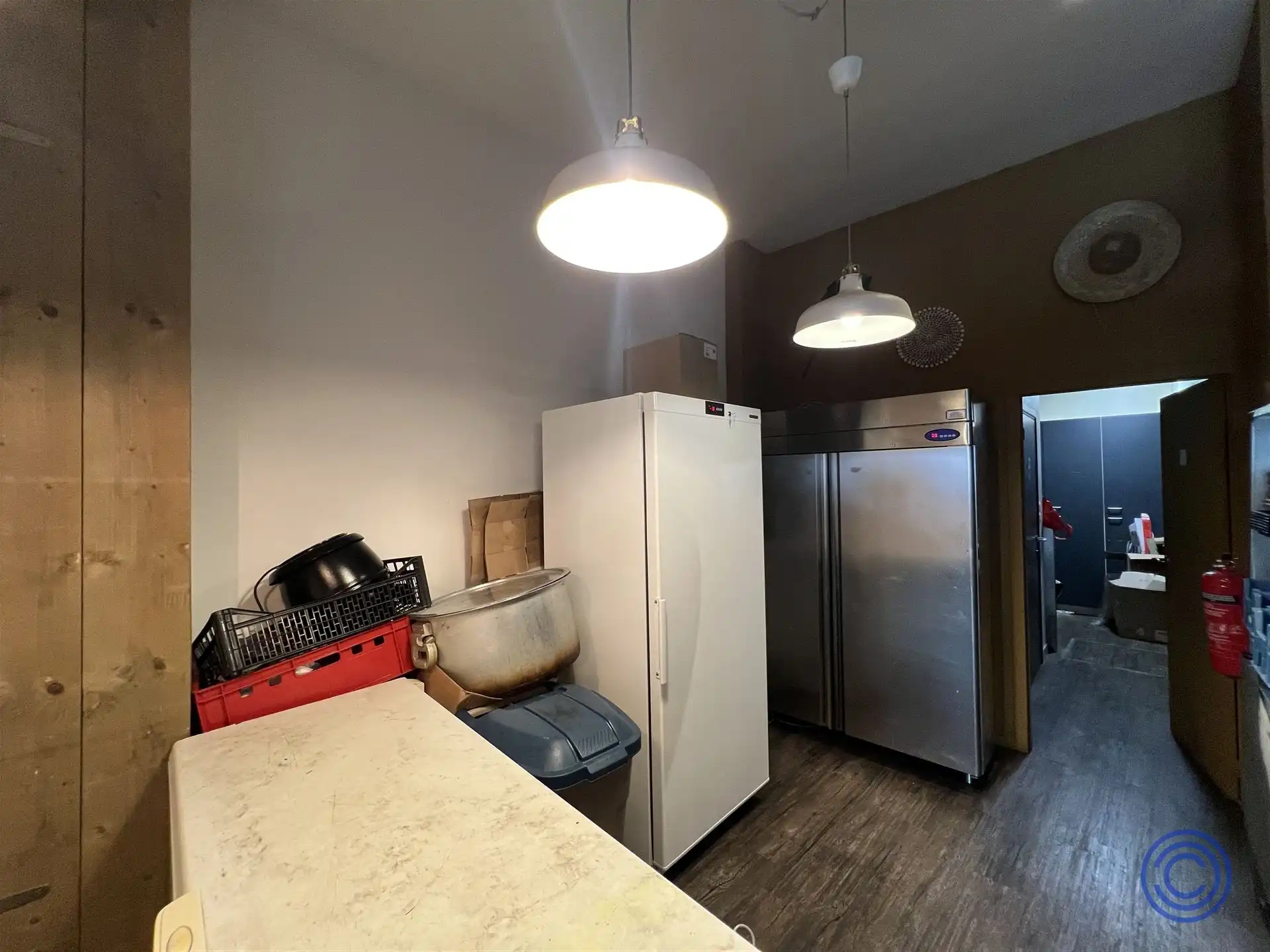 Goed verhuurd handelspand ca. 75m² op commerciële ligging! foto 4