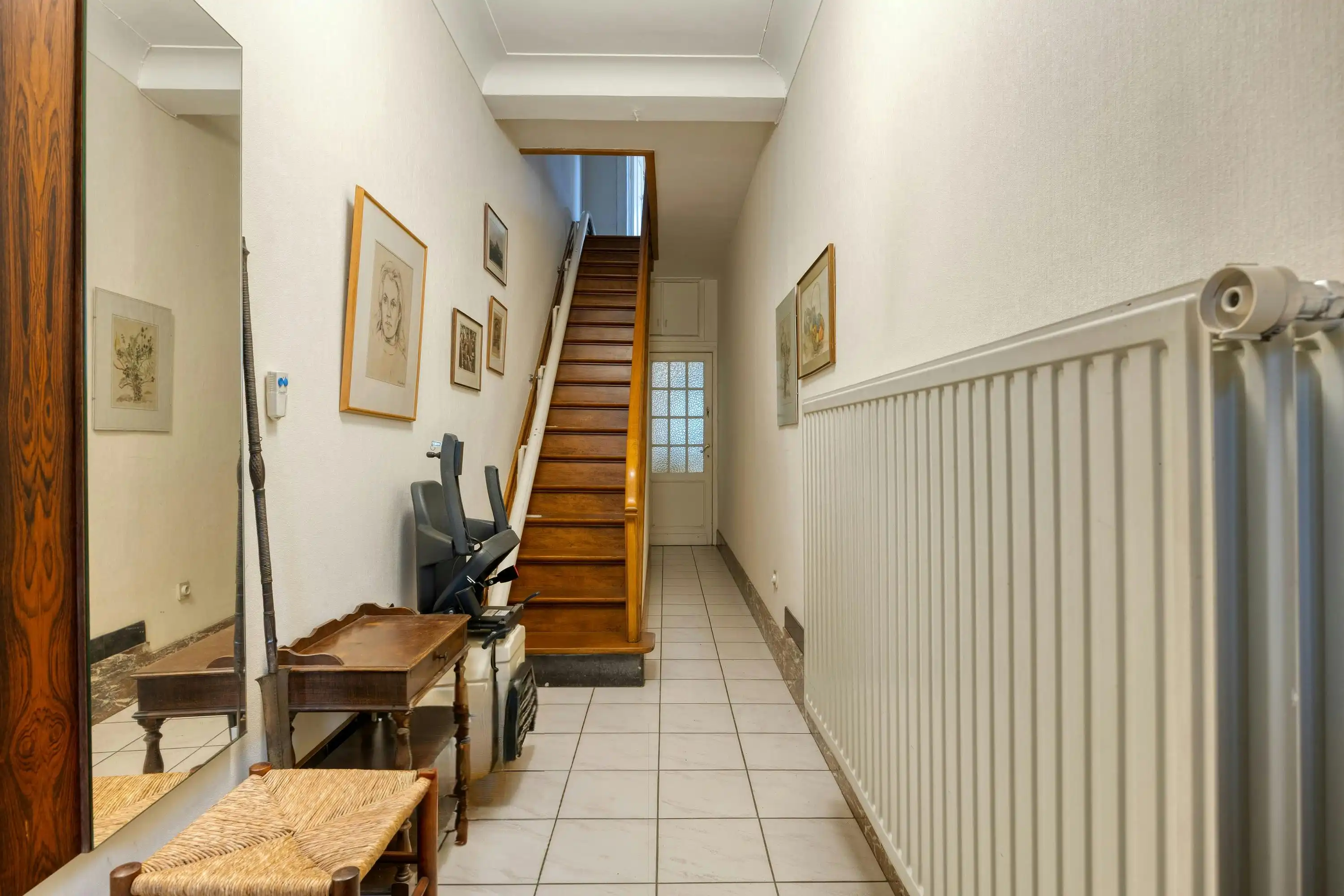 Op te frissen huis met 3 slaapkamers, tuin en garage te koop in Wilrijk foto 13