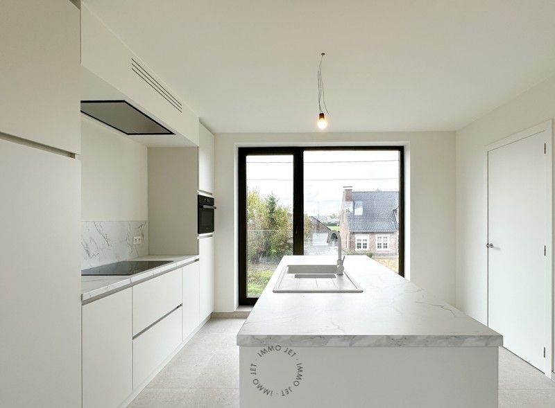 Prachtig gelegen nieuwbouwappartement met drie slaapkamers, groot terras en autostaanplaats foto 8