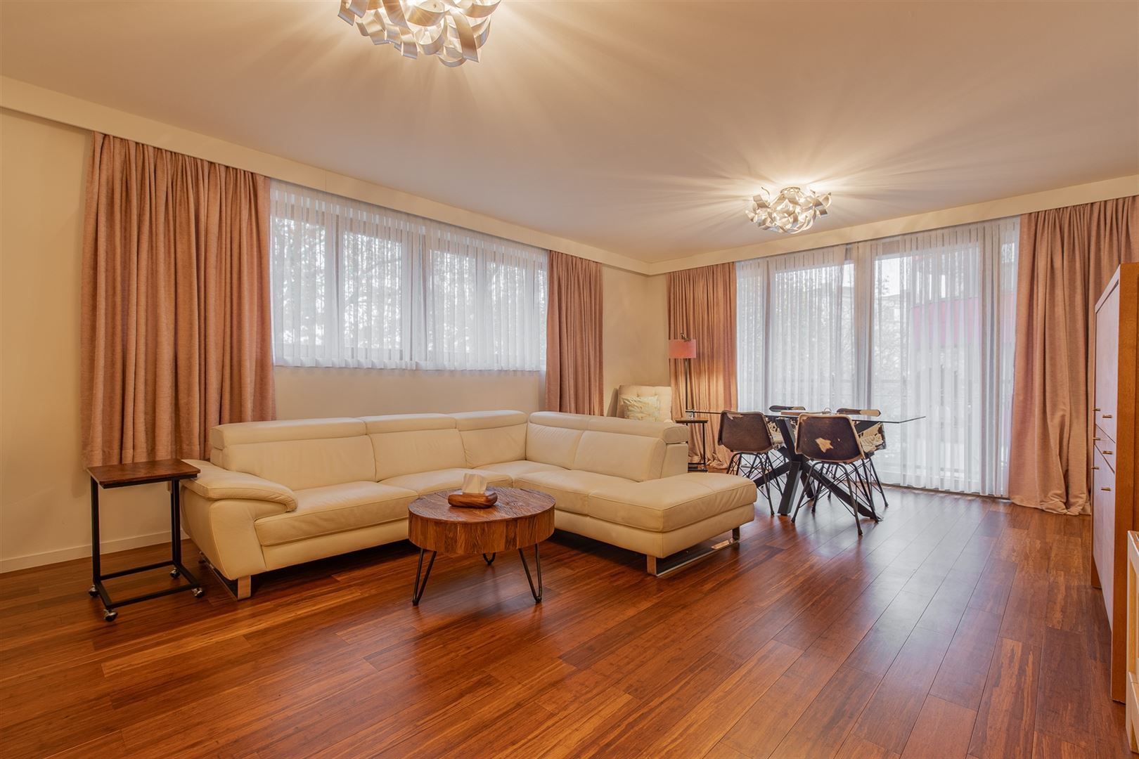 Instapklaar appartement met 1 SLP in Jette! foto {{pictureIndex}}