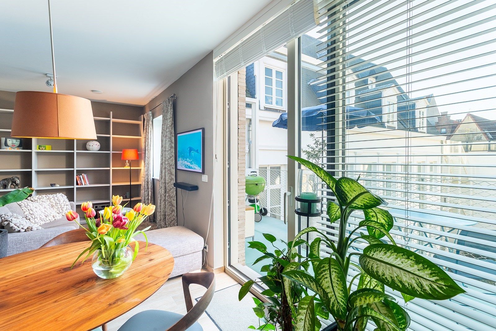 Gemeubeld luxe nieuwbouwappartement gelegen in het hartje van Antwerpen.  foto 8