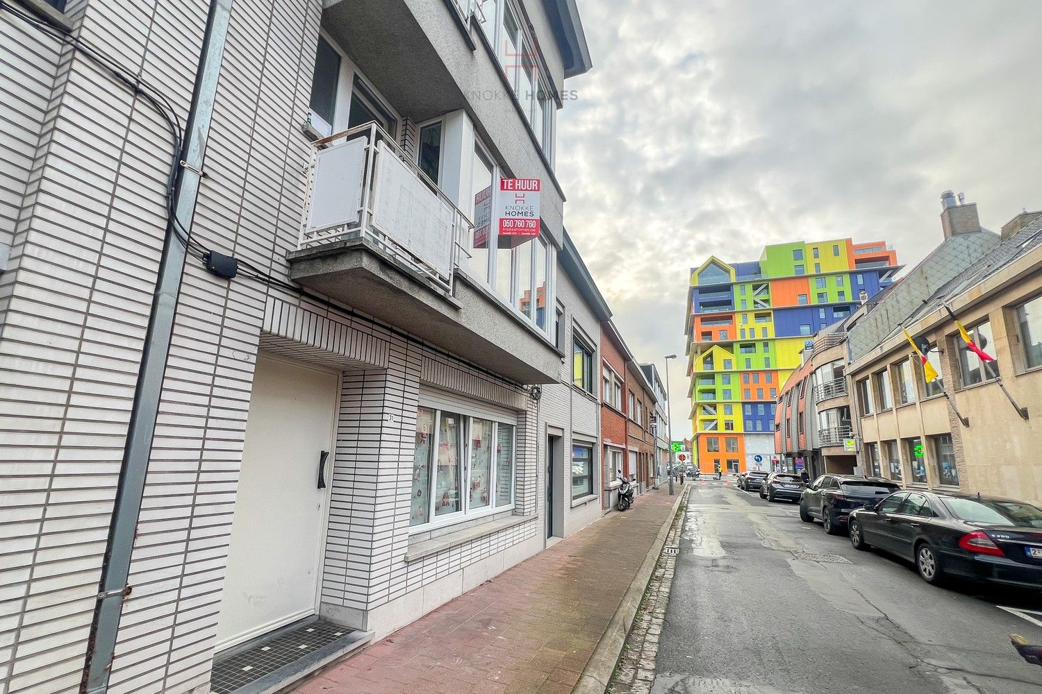 Ruim 2-kamerappartement in het centrum van Heist foto {{pictureIndex}}