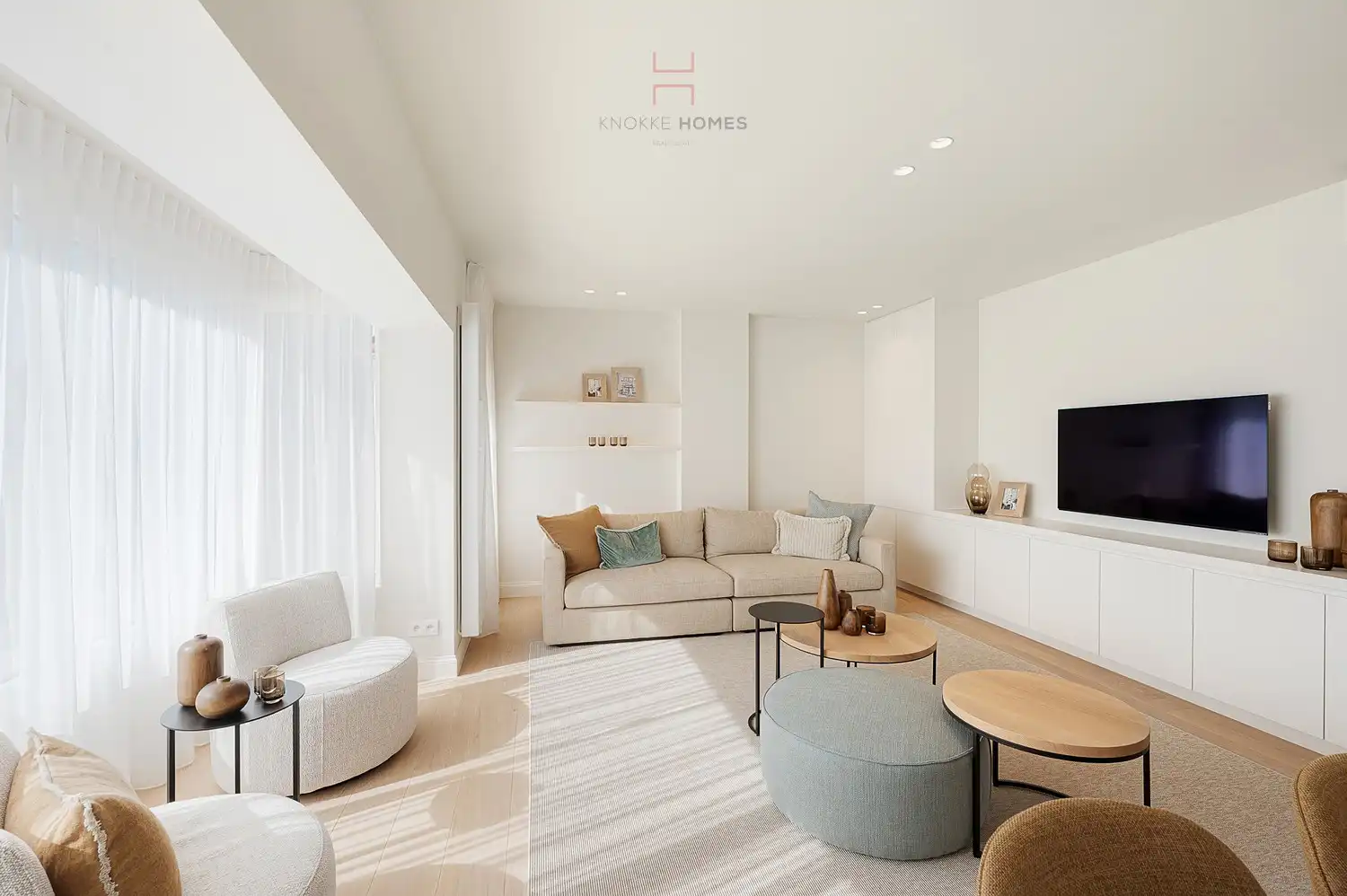 Uitzonderlijk gerenoveerde koppelvilla op topligging in Duinbergen foto 13