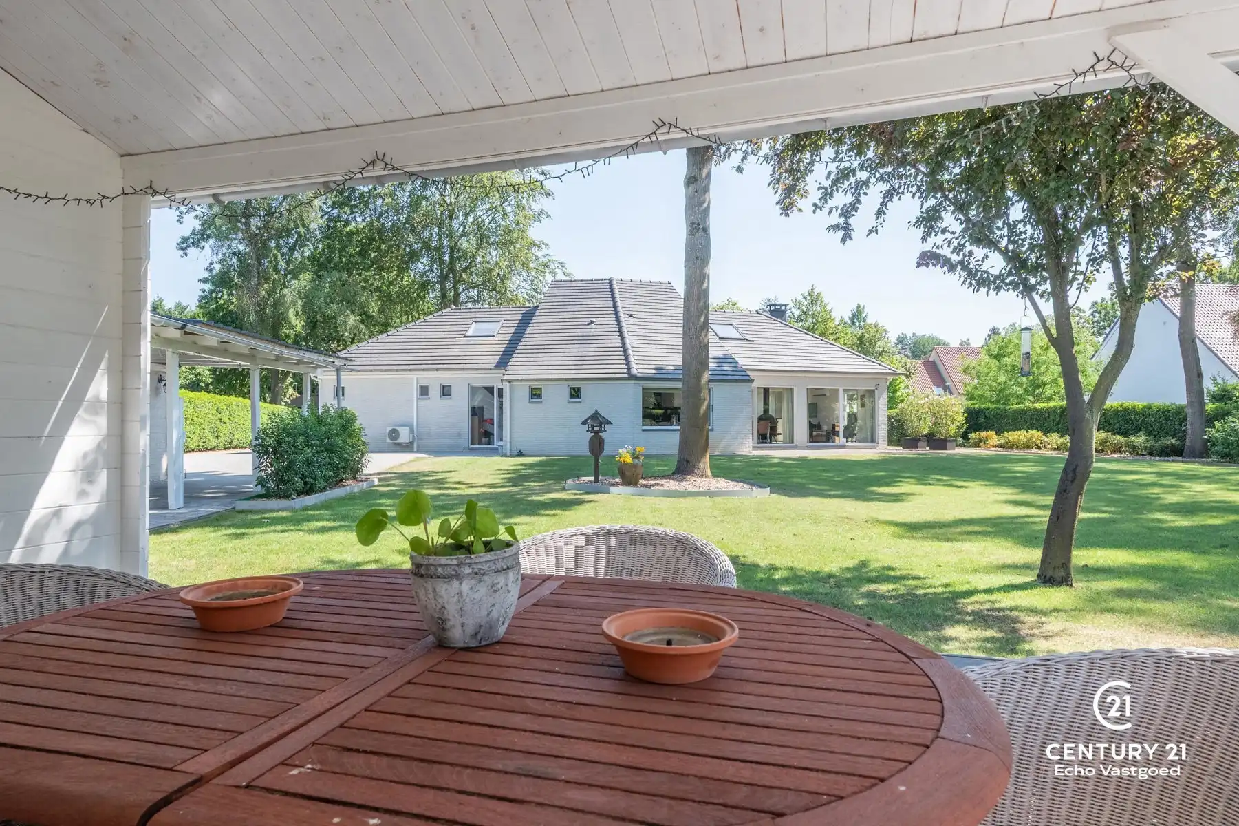 Onderhouden, energiezuinige gelijkvl. villa met mooie tuin foto 25