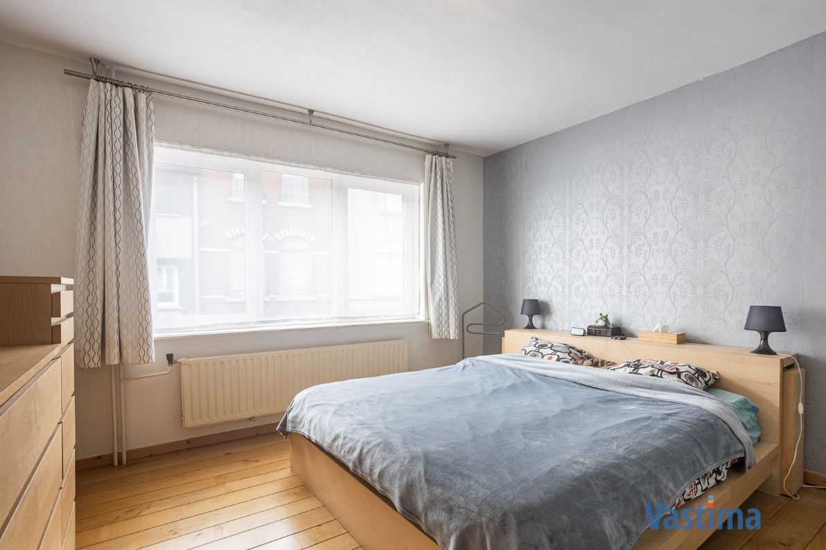 Instapklare woning met 4 slaapkamers en tuin nabij centrum Aalst foto 12