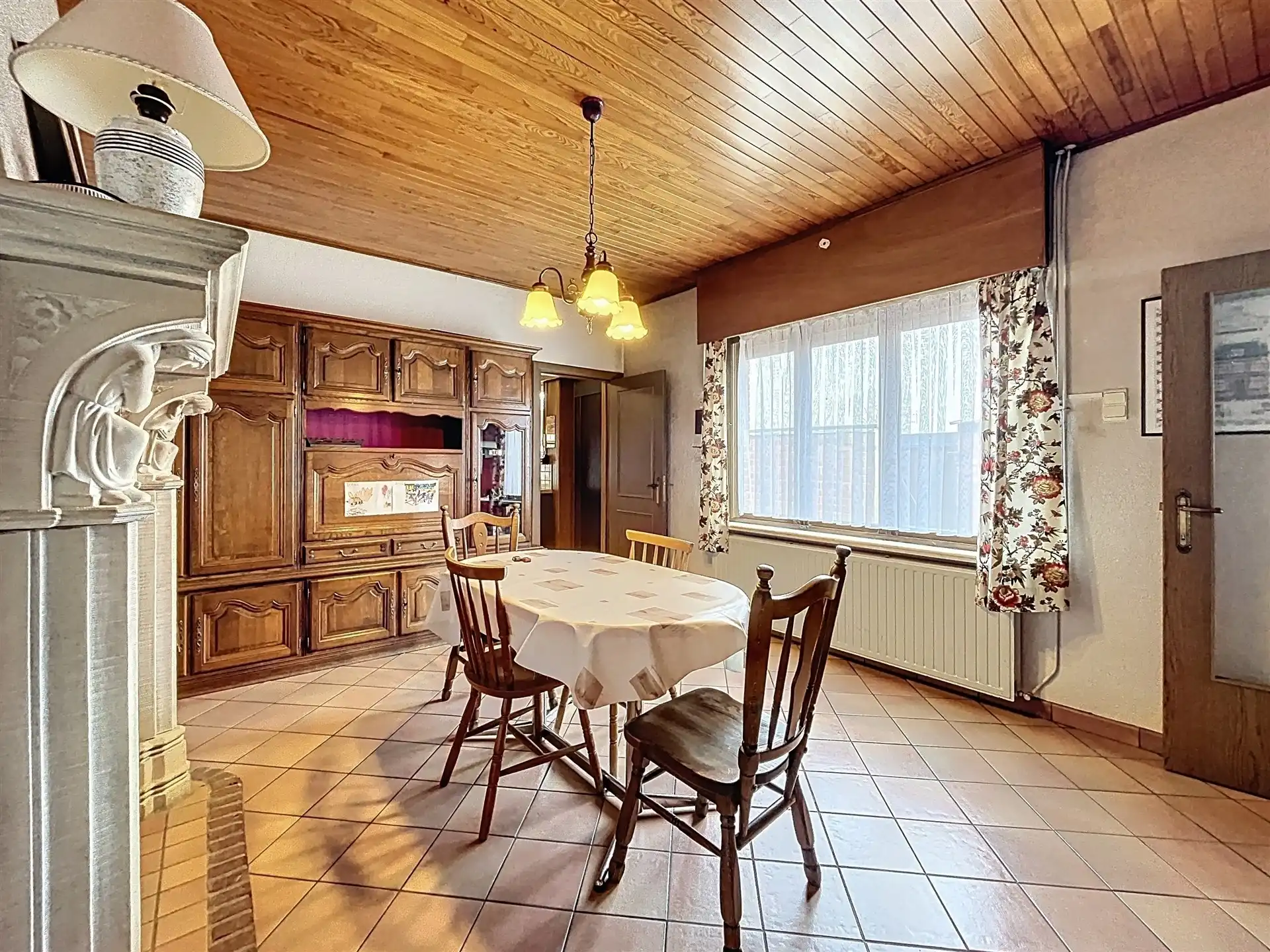 Half open bebouwing op perceel van 320m² foto 8