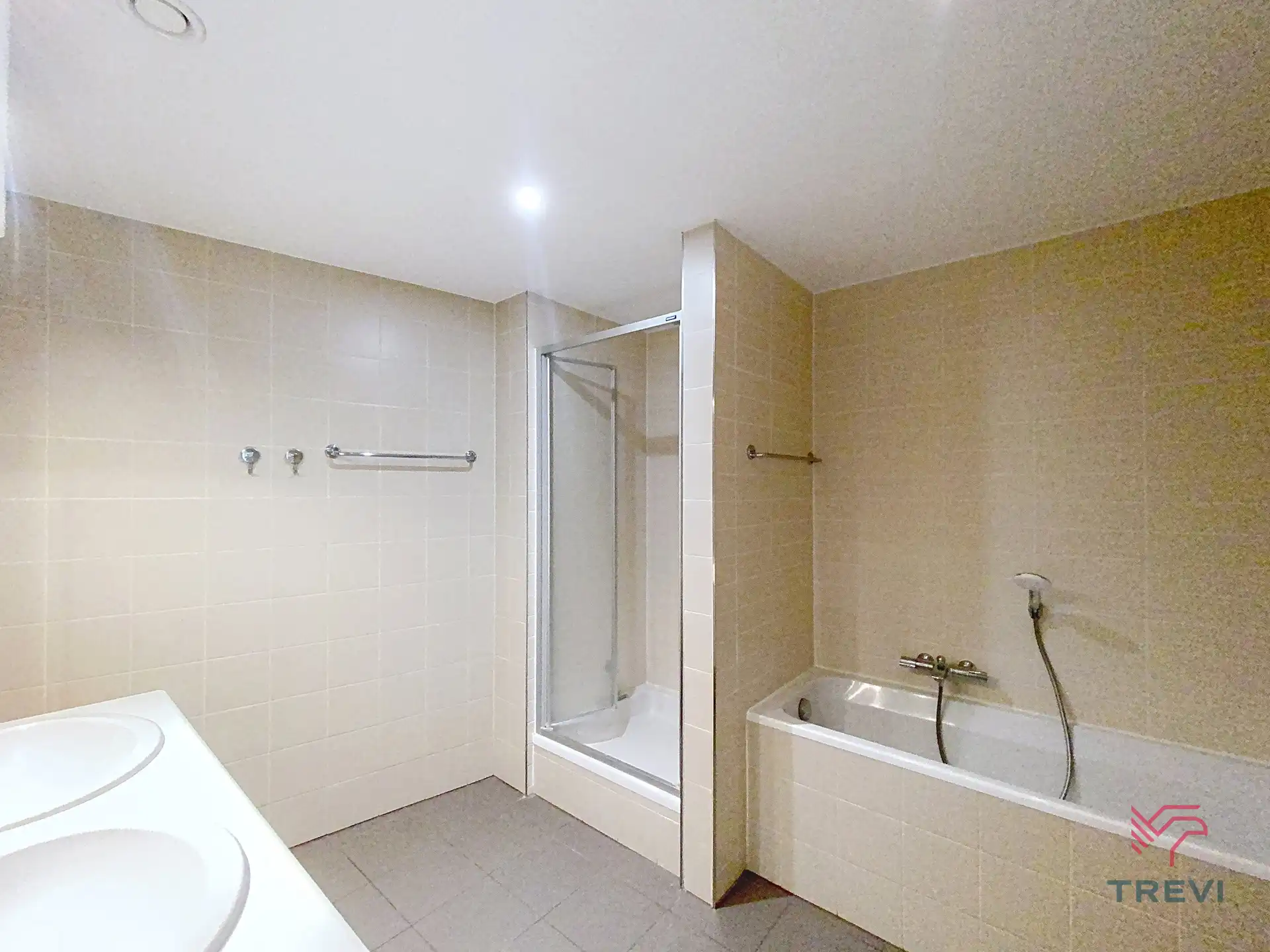 2 SLAAPKAMER APPARTEMENT IN HET CENTRUM VAN BRUSSEL foto 8