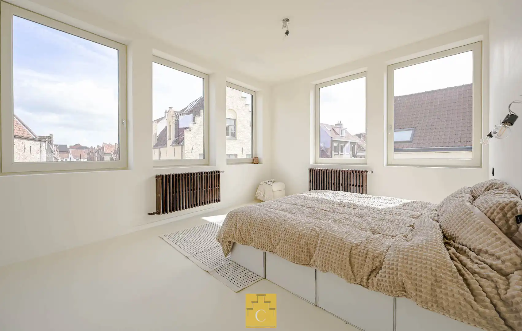 hippe eigentijds gerenoveerde hoekwoning met 2 garages en zonnige stadstuin in de gegeerde Sint-Annawijk foto 16