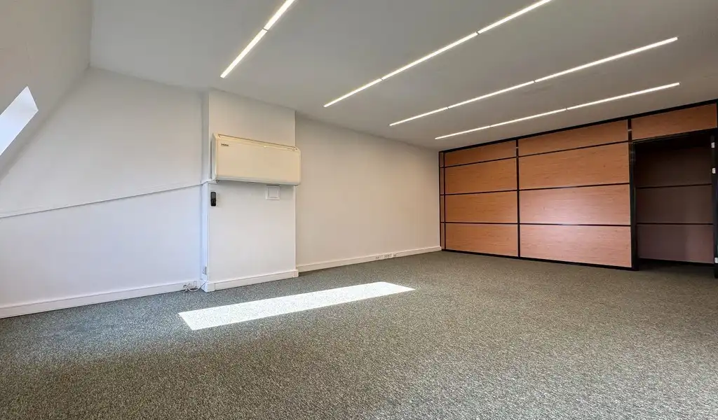 Kantoren te huur  in prachtig herenhuis te Antwerpen foto 9