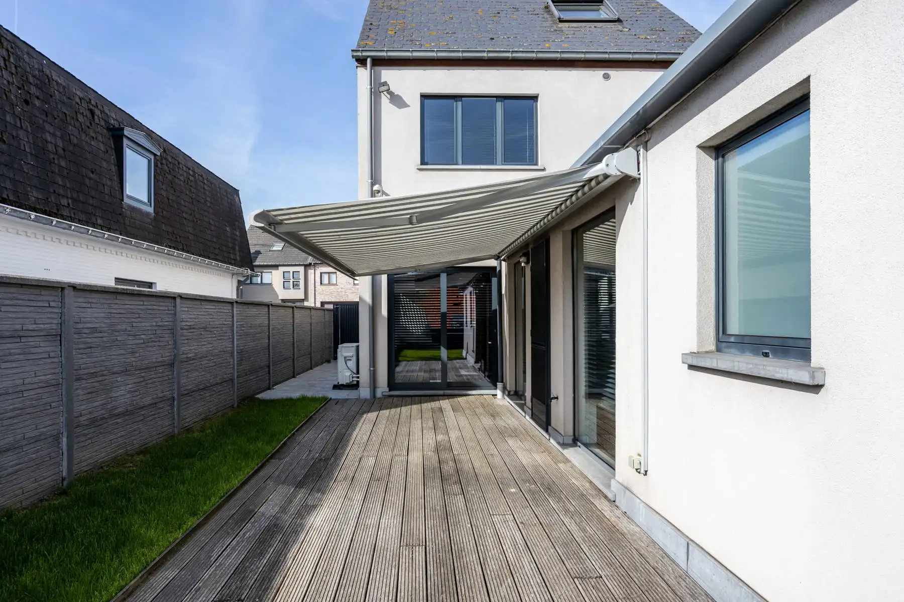 Prachtig onderhouden en instapklare woning vlakbij het centrum van Lede foto 23