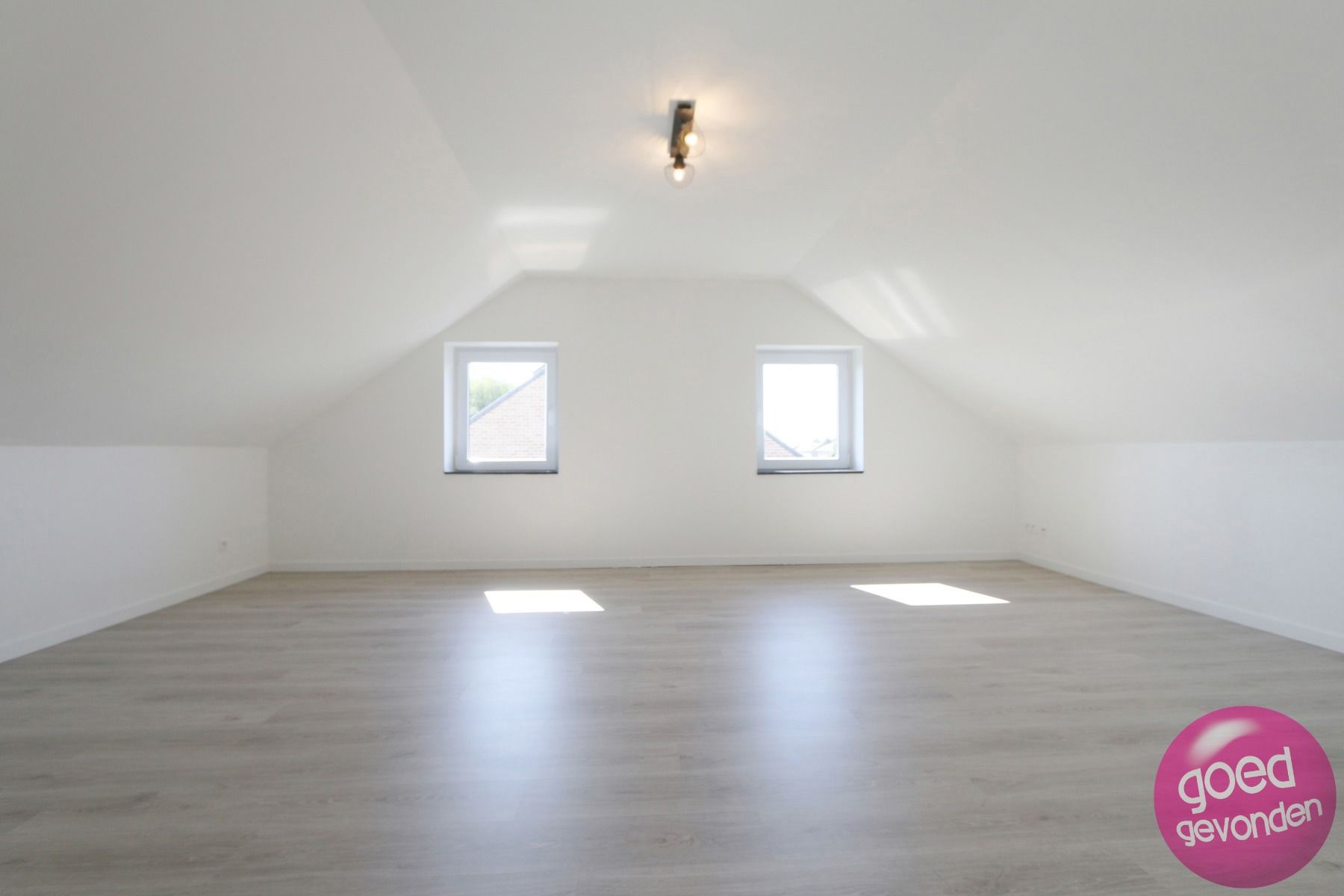 WONING - WERKPLAATS - 4 SLK - 2 GARAGES - TERRAS - TUIN foto 19