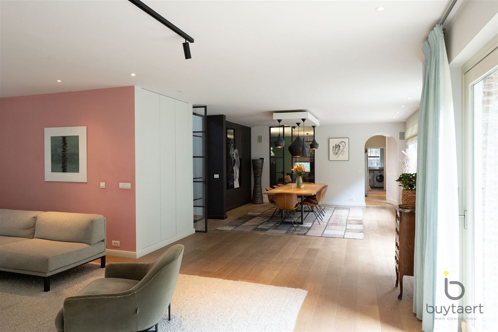 EXCLUSIEF: stijlvolle villa met een tijdloze inrichting op een toplocatie te Schilde! foto 12