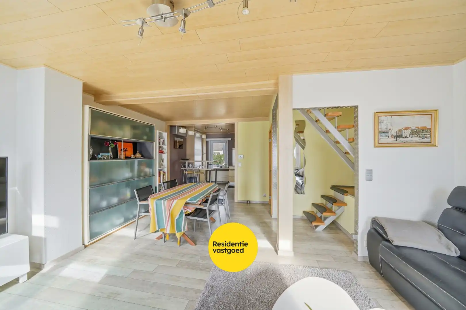 Instapklare bel-étagewoning met dubbele garage te Stene foto 8