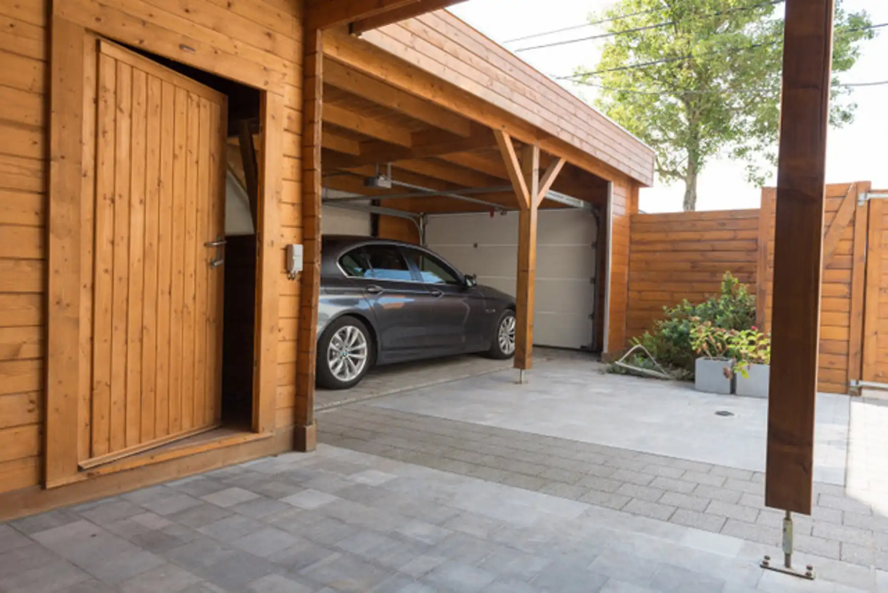 Een volledig gerenoveerde driegevelwoning met garage... foto 6