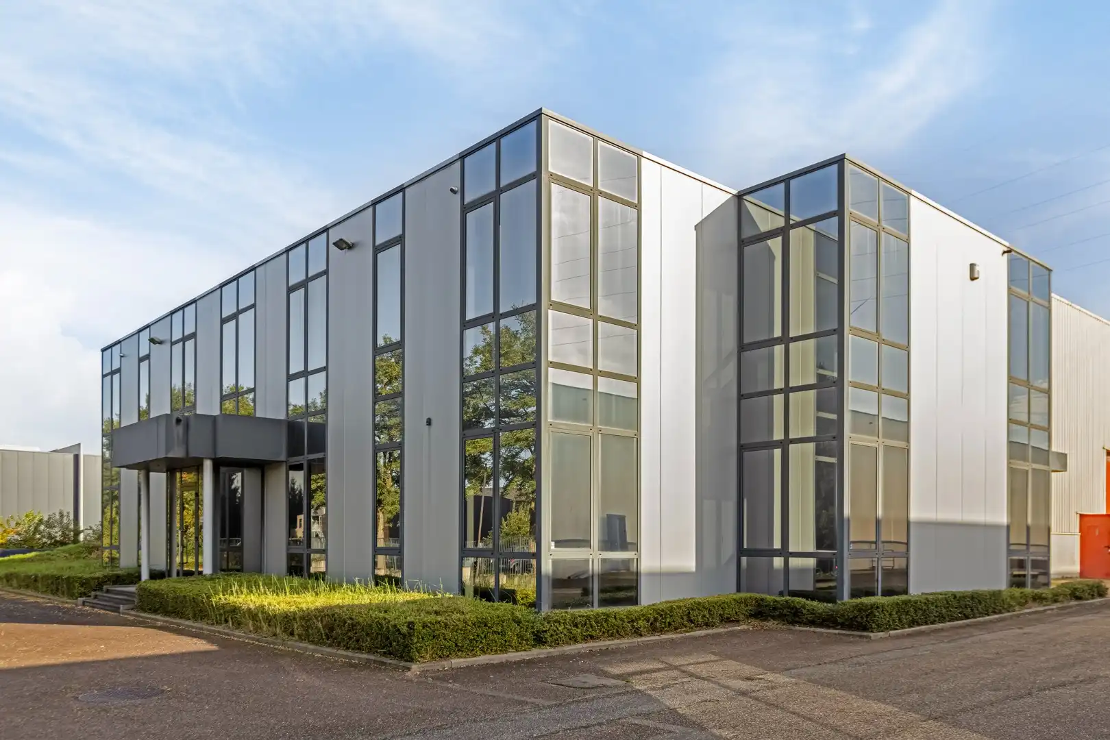 Kantoorruimtes te huur in Dilsen-Stokkem foto 2