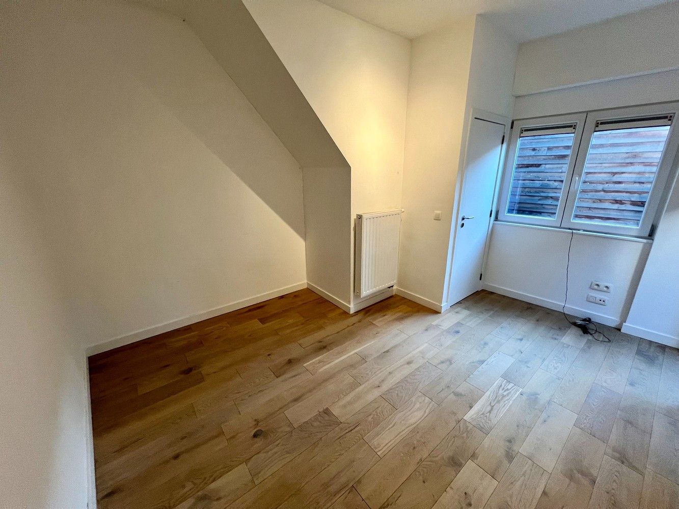 Recent gerenoveerd appartement met 4 slaapkamers te huur! foto 16