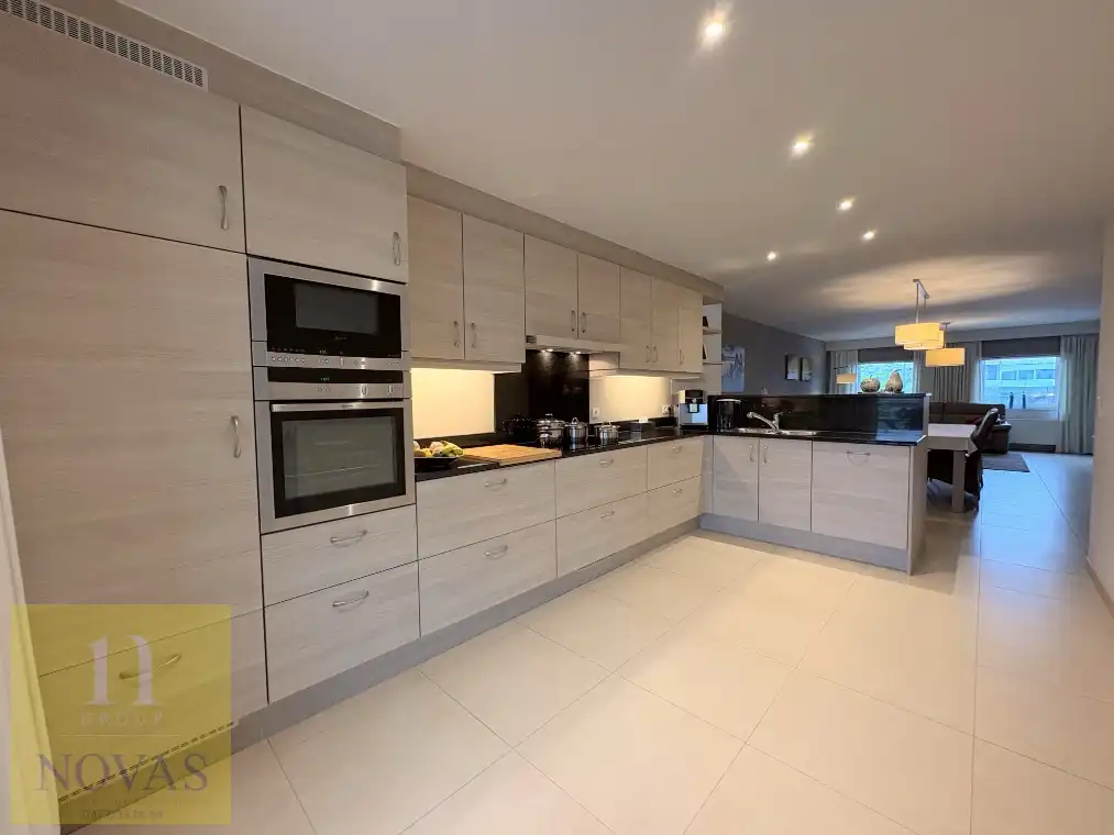 Prachtig appartement met 2 slaapkamers, 2 terassen, op toplocatie foto 11