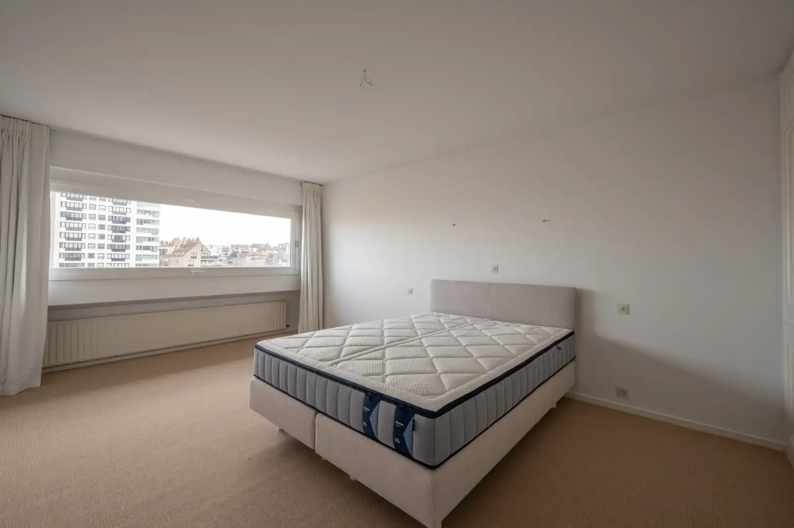 Prachtig hoekappartement te huur op de zeedijk in Duinbergen met frontaal zeezicht foto 15