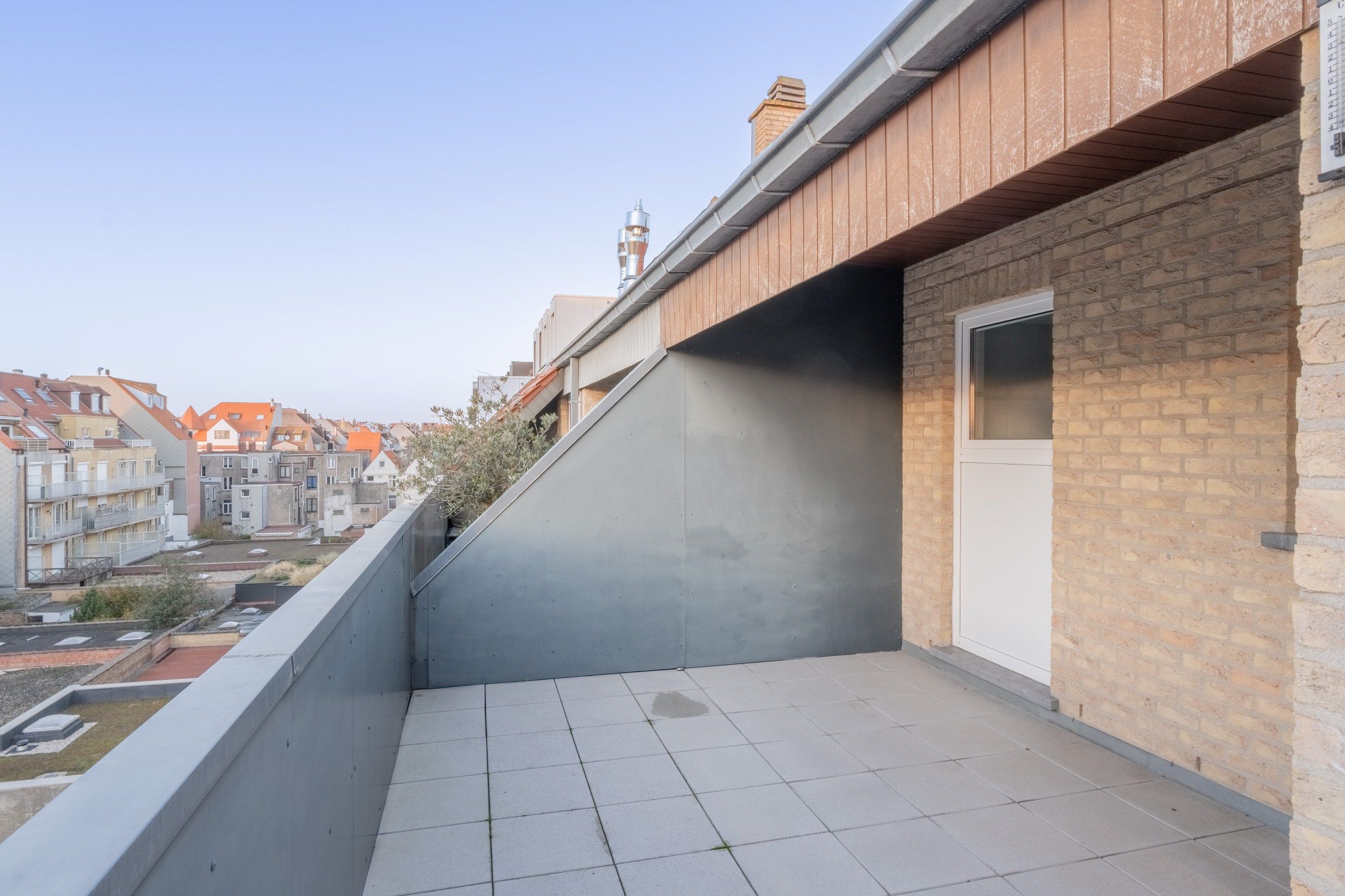 Ruim duplex appartement met zonnige terrassen in hartje Knokke foto 11