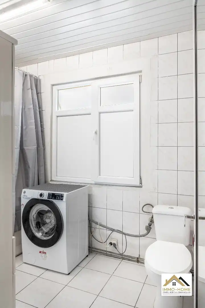 Ruime rijwoning nabij centrum Gent!  foto 23