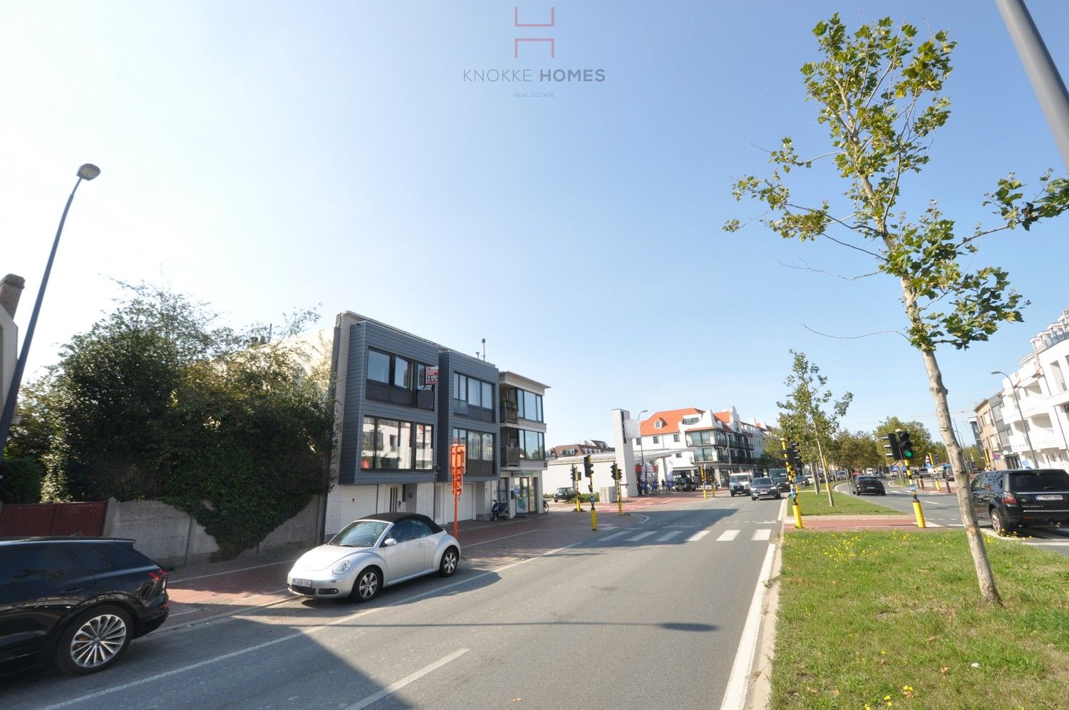 Hoofdfoto van de publicatie: Casco meergezinswoning met garage gelegen aan Duinenwater