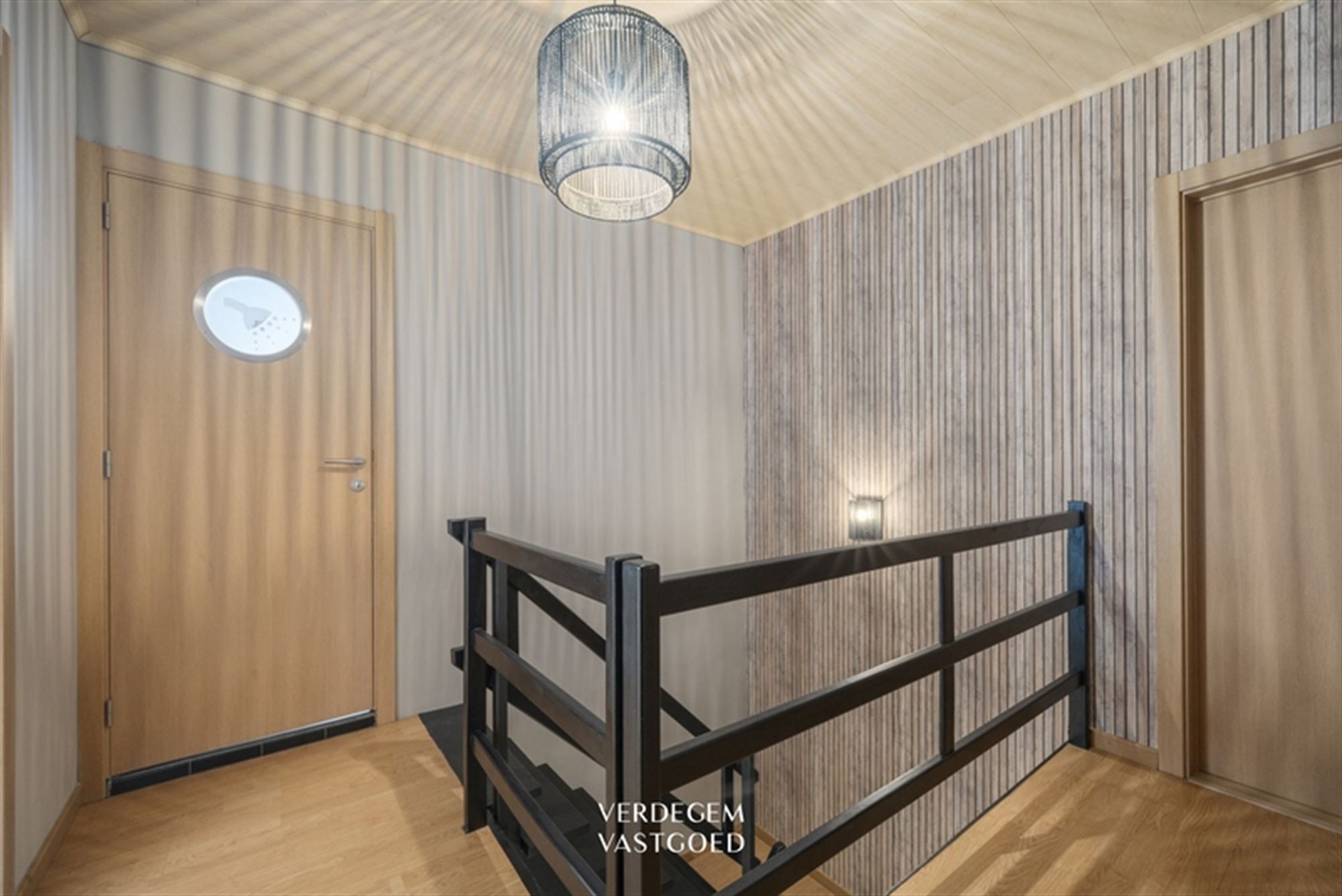 Verrassend ruime woning met 3+1 slaapkamers en heerlijke veranda foto 12