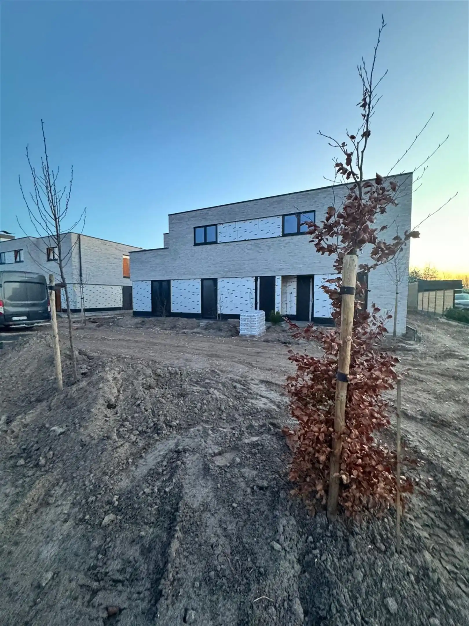 Nieuwbouw duowoningen met carport, terras of tuin foto 18