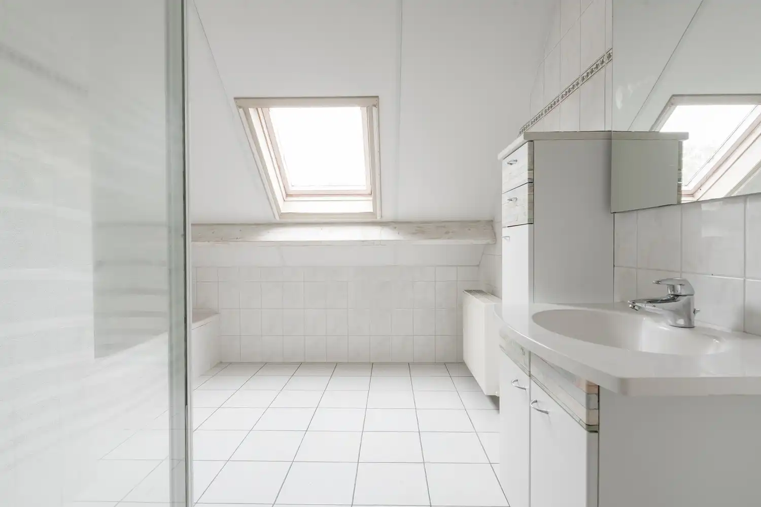 Vrijstaande woning met 5 slk op ruim perceel van 30 are in Pelt foto 30