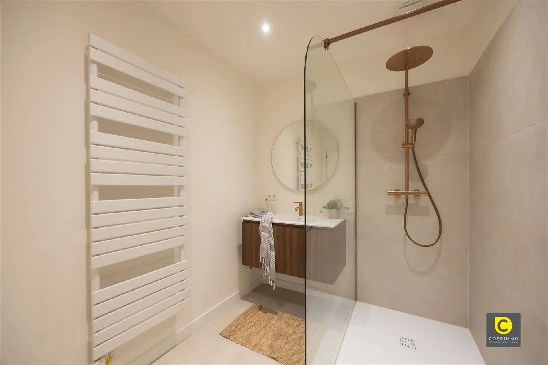 Prachtig gerenoveerd 3 slpk app foto 10