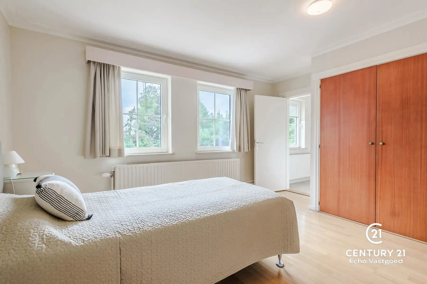 Ruime villa met kantoor, binnenzwembad, mooie tuin op 3172m² foto 20