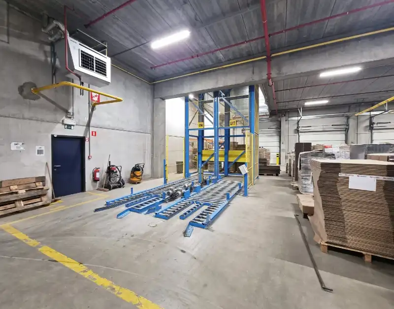 Logistiek gebouw te huur foto 5
