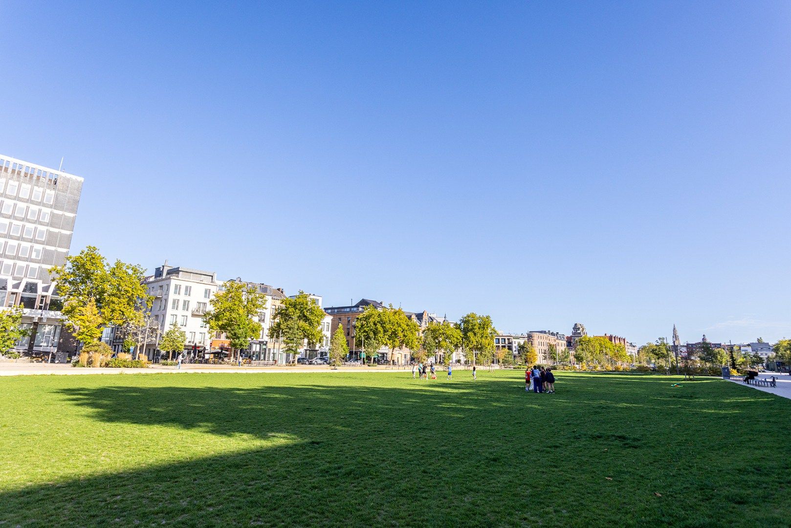 Prachtig, instapklaar 2 slpk app met 2 terrassen op't Zuid! foto 21