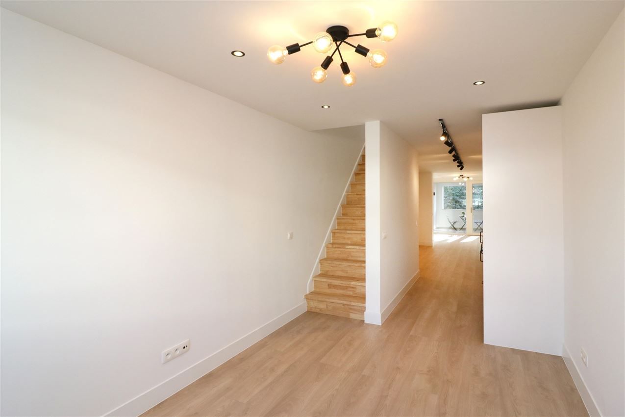 gerenoveerd, energiezuinig, inpandig Zgericht terras en garage foto 37