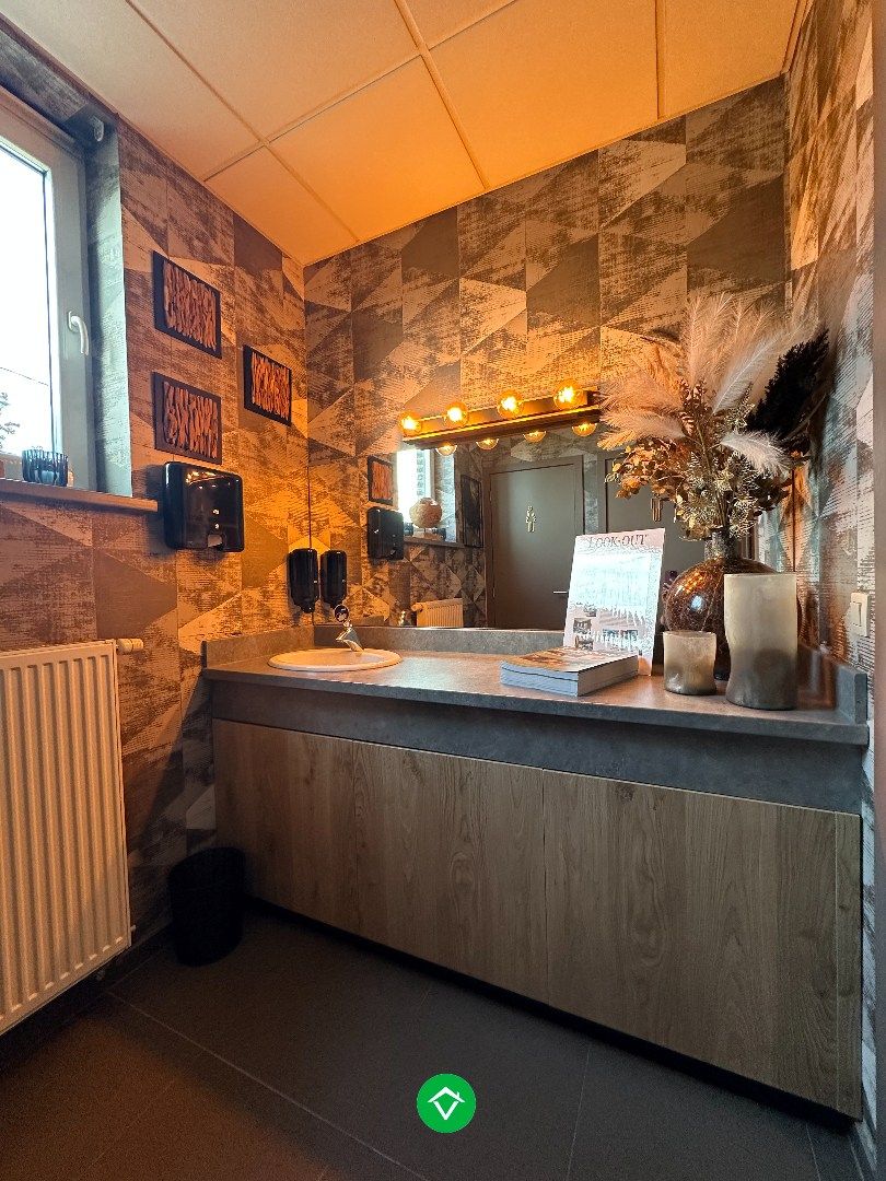 Combinatie wonen & werken: horecazaak met woonst in Eernegem foto 14