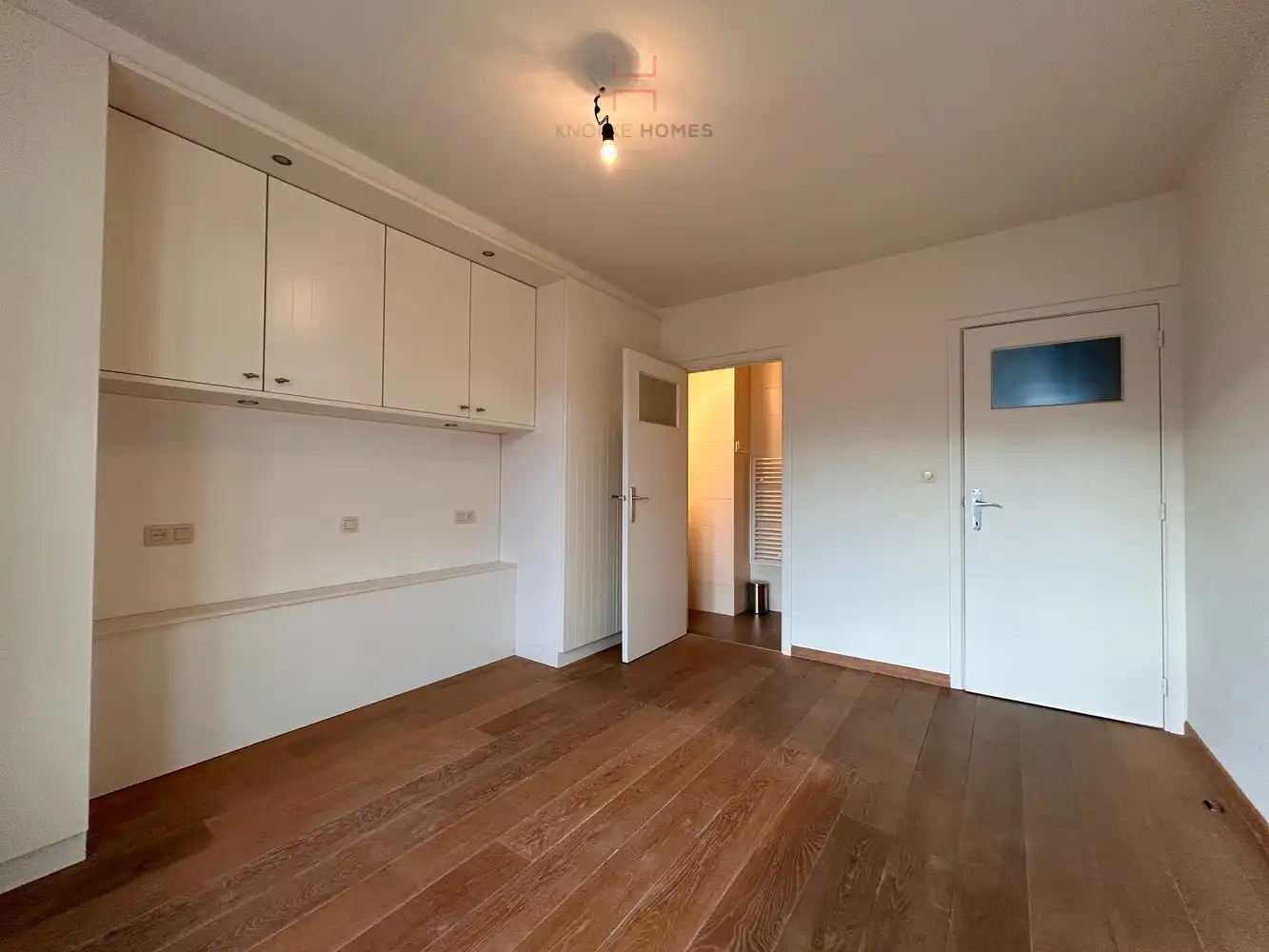Ruim 3 slaapkamer-appartement met frontaal zeezicht foto 5