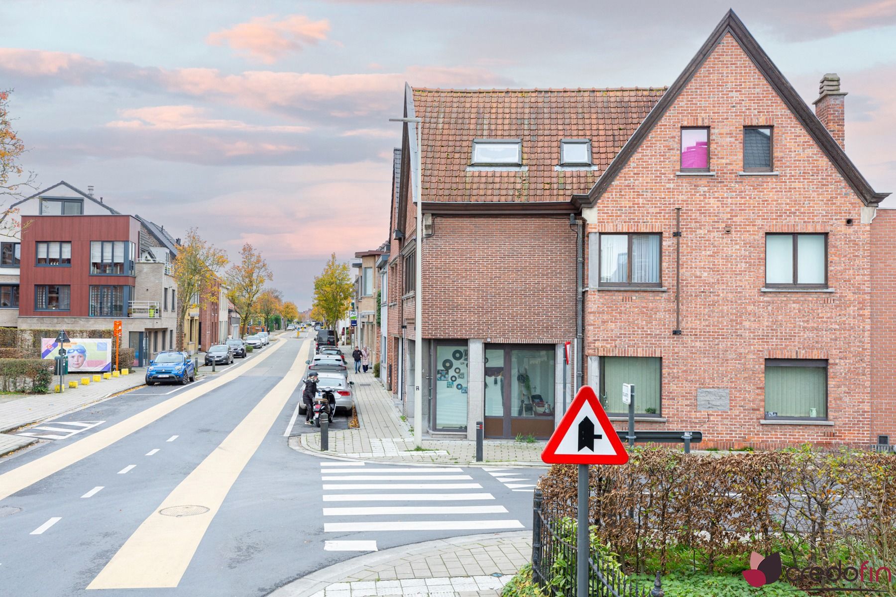 Opbrengsteigendom met 2 verhuurde appartementen foto 2